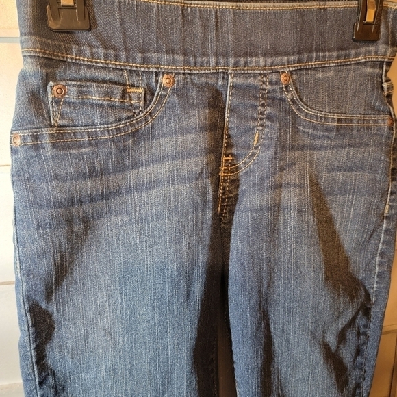 capris - Picture 5 of 7